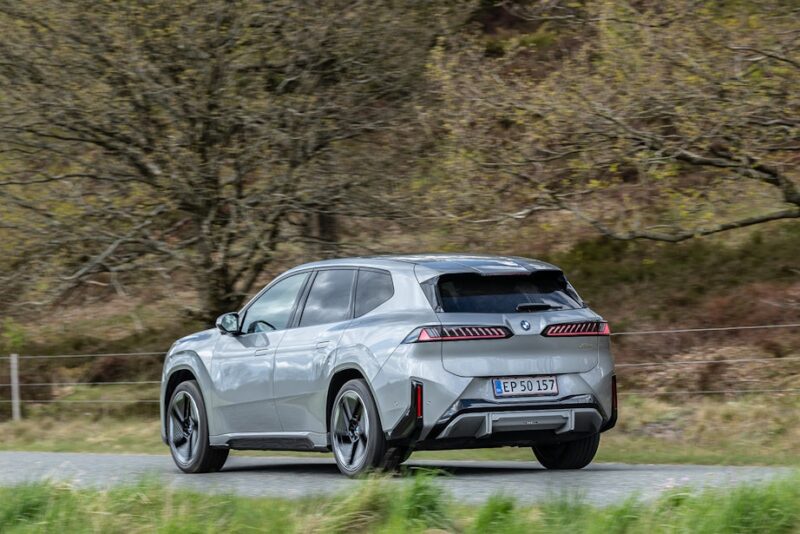 BMW ix3 elbil test anmeldelse 2026 dansk bagfra igen