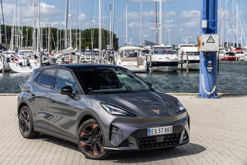 Cupra Raval elbil test anmeldelse 2026 forfra