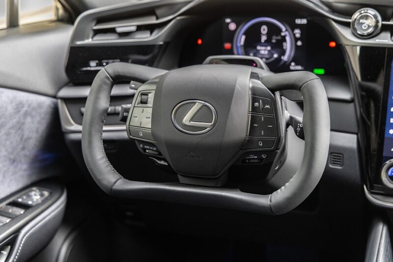 Lexus RZ500e elbil test anmeldelse 2026 rat