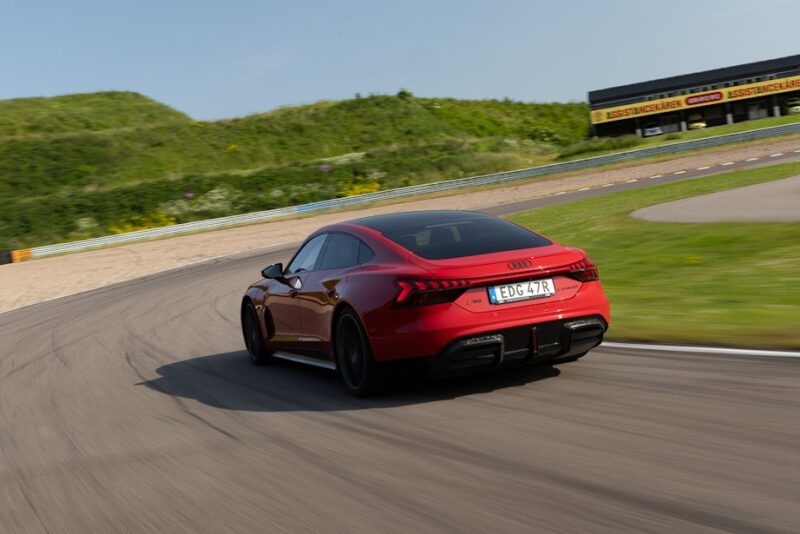 Audi e-tron GT RS Performance test priser anmeldelse elbil 2025