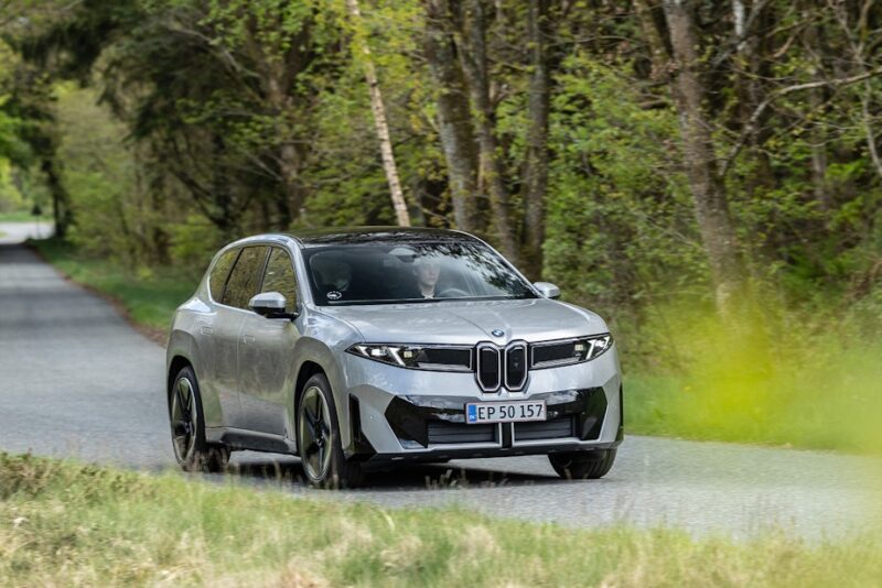 BMW ix3 elbil test anmeldelse 2026 dansk forfra