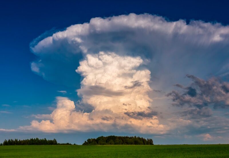cumulonimbus sky