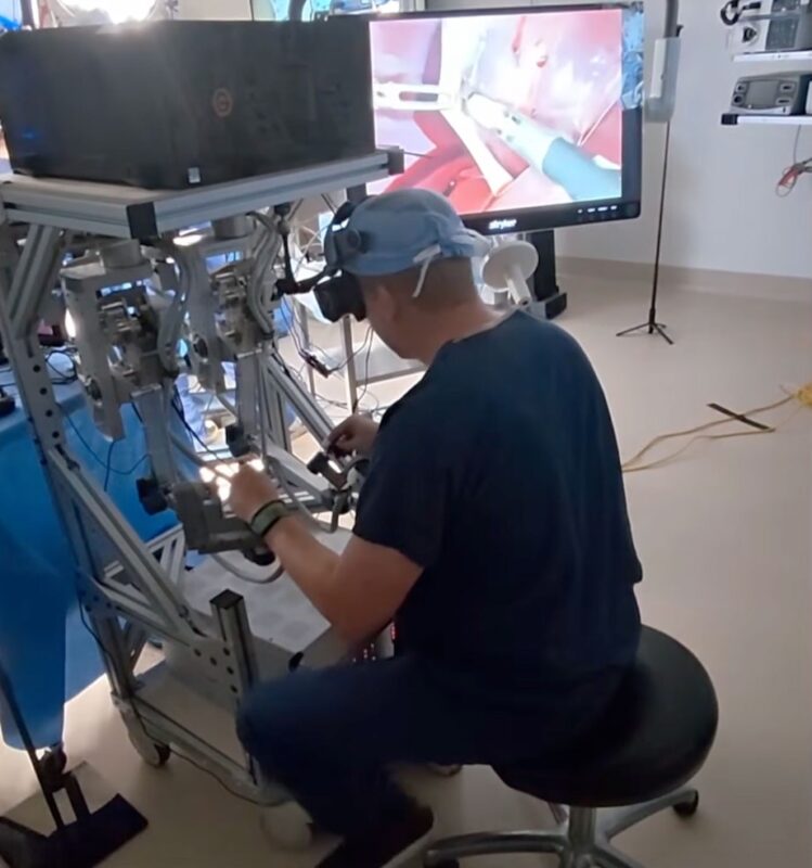 Fjernoperation med robot