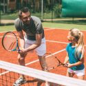 Idrætsglæde sport præstation børn unge forældre motivation glæde aktivitet træning træner tilhørsforhold fællesskab tilhørighed konkurrence holdsport resultat deltagelse