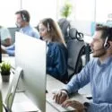 Mennesker i et callcenter