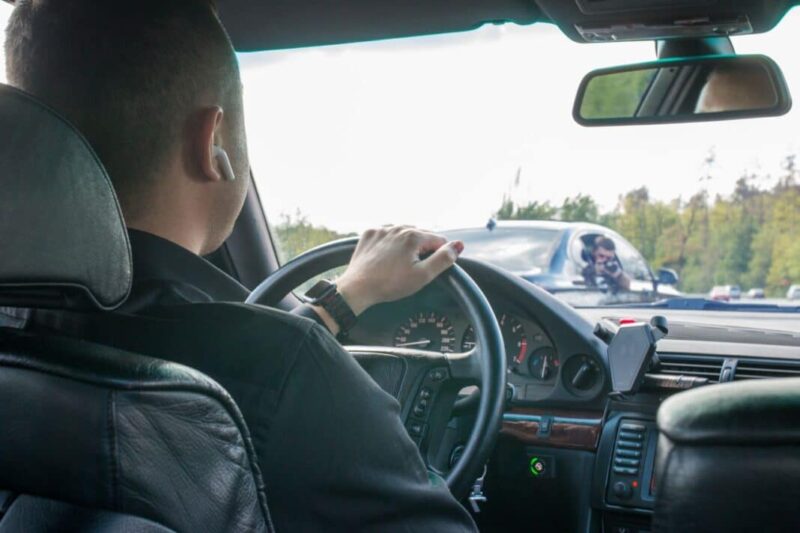 De unge foretrækker bilen fremfor bussen, viser ny undersøgelse
