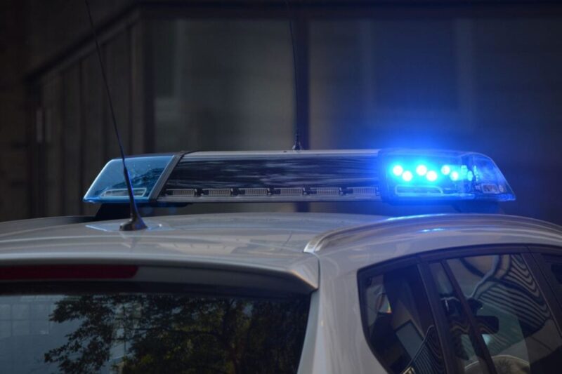 75-årig frikendt totalt - vandt over 4 betjente