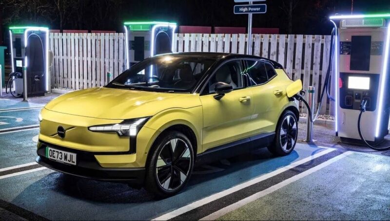 Volvo-ejer raser over brandfarlig elbil - jeg vil hellere køre traktor