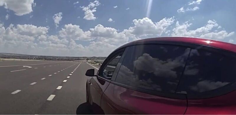 Tesla-ejer nægter at betale fartbøde - bilen kører jo selv