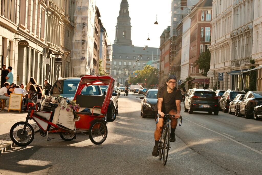 “Revolutionerende krav: Skal cyklister nu tage kørekort?” – ONN.dk